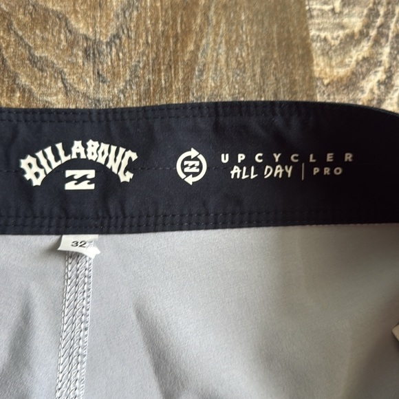 🎉HOST PICK 🎉Billabong | All Day Pro Boardshorts - Picture 5 of 10